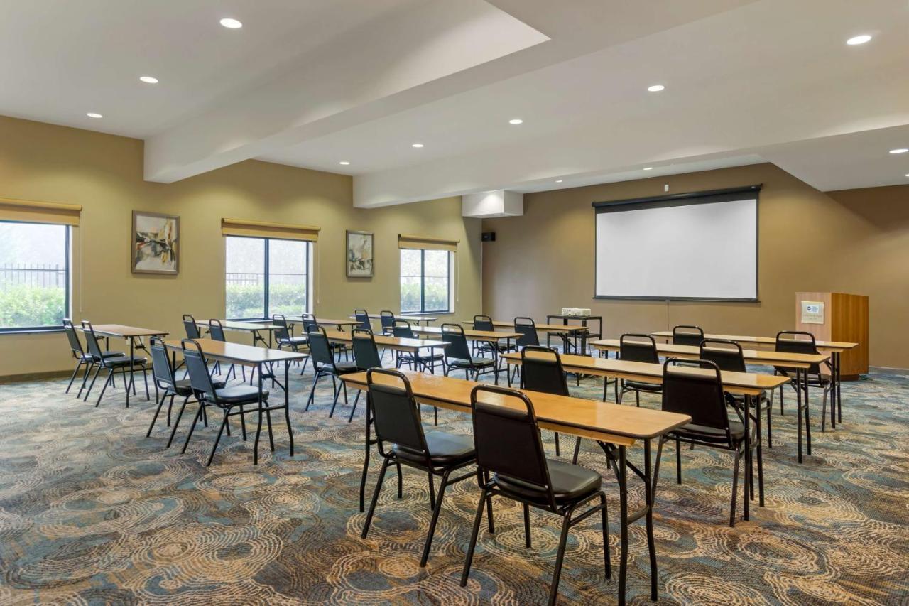 Best Western Plus Lacey Inn & Suites Exterior foto